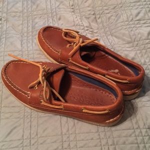 Sperry top sliders